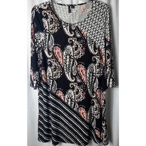 New Directions Black White Peach Paisley Tunic